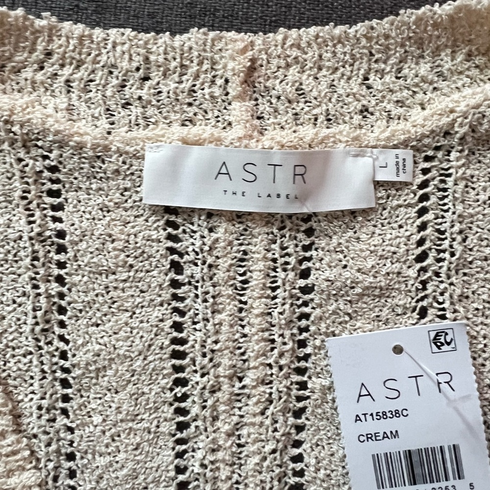 ❄️SOLD❄️ASTR the label Wrap Front Pointelle Sweater Sz. L Color: Cream - Picture 8 of 10